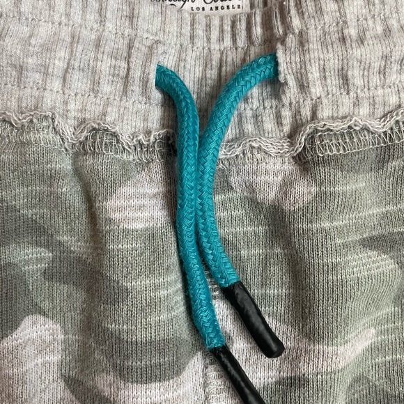 Sovereign Code Boys Joggers - Picture 3 of 8